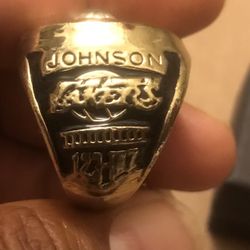 BRAND NEW!💯 HAND-MADE✋MAGIC JOHNSON 1980 LOS ANGELES LAKERS SIZE 11 CHAMPIONSHIP 18K GOLD🌟MVP RING w/BRAND NEW! RING DISPLAY BLACK BOX &5 POSTER SET