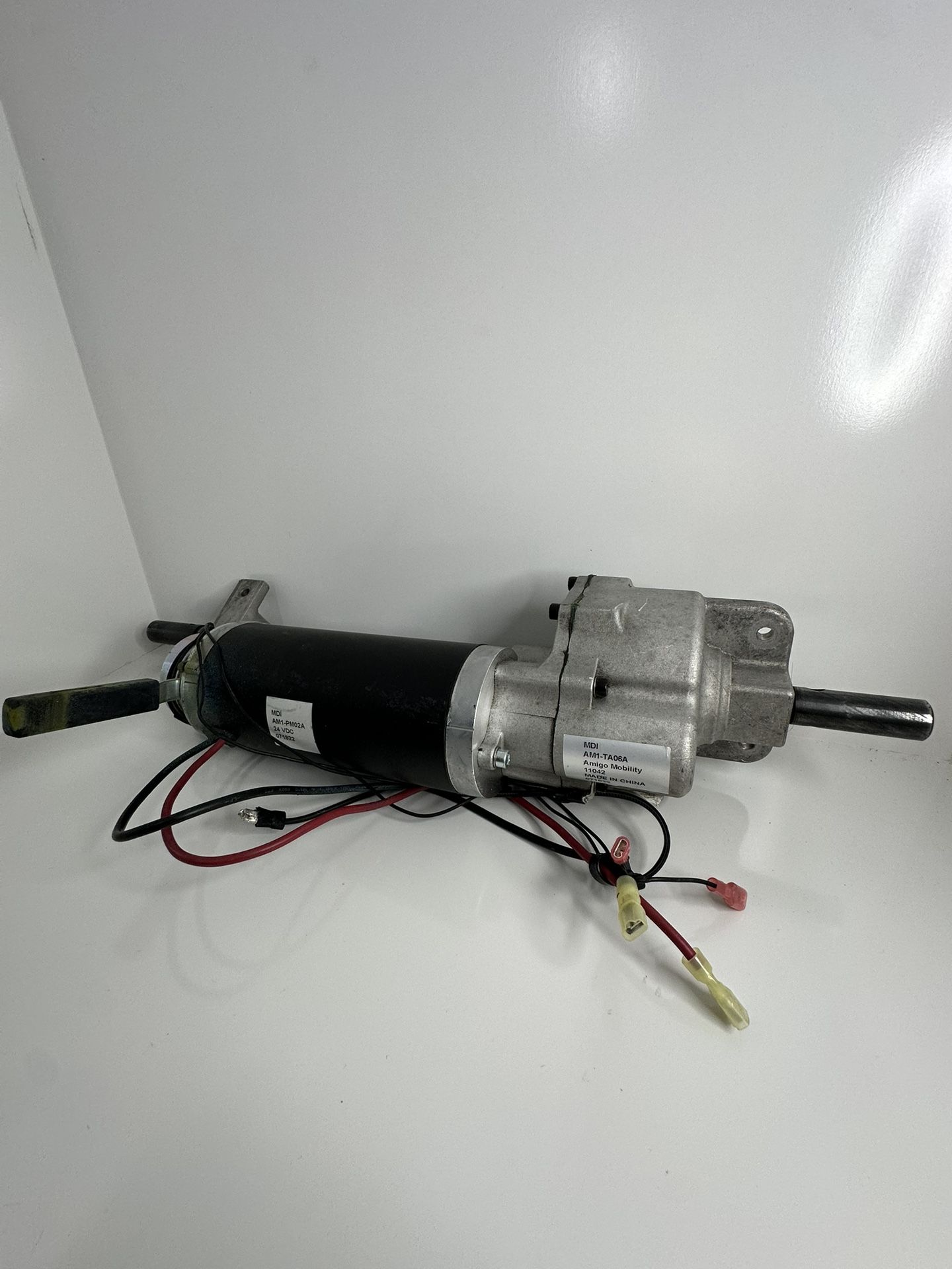 MDI AM1-PM02A Electric Actuator Motor 24VDC Amigo Mobility - Untested