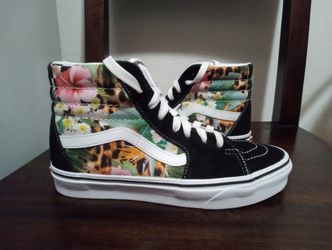 Like New Vans Size 7.5 Women $25