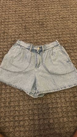 light wash zara shorts