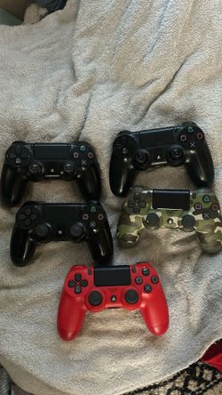 5 Playstation 5 Controllers 100.00 Firm