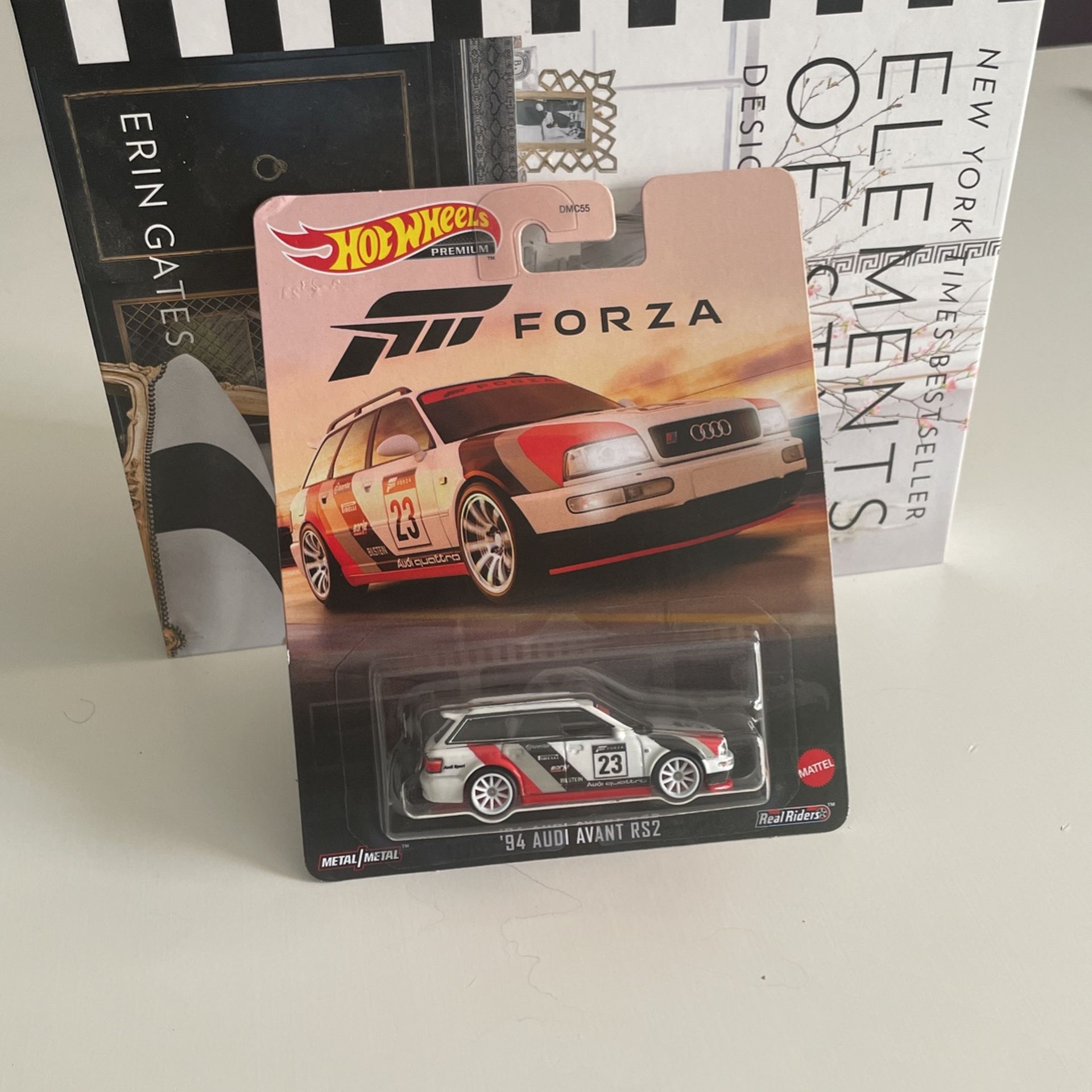 Hot Wheels Premium Forza ‘94 Audi Avant RS2