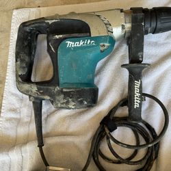 Makita Rotary Hammer, dust kit and extras
