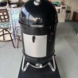 Weber 22 in. Smokey Mountain Cooker Smoker
