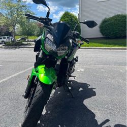 LTE 2022 Kawasaki Z400 ABS