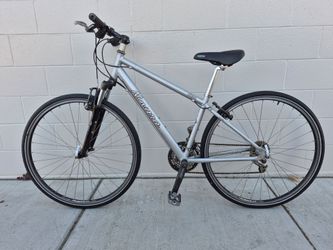 Novara Forza Silver Hybrid Bike, 700c wheel. Ready to Ride!!!
