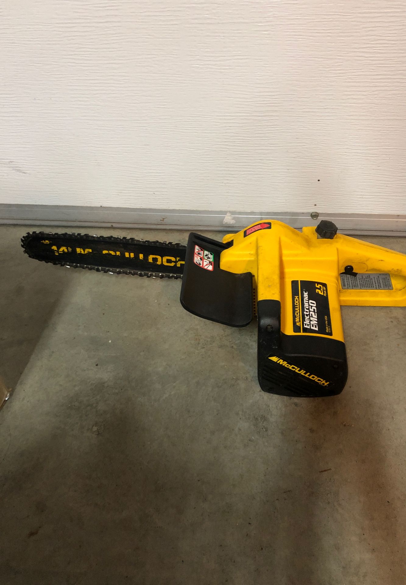 McCulloch Electramac EM250 2.5 peak HP chainsaw electric for Sale in