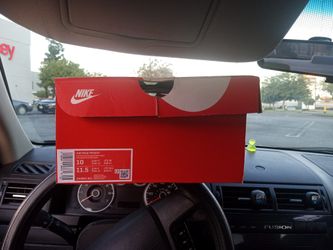!!!!!!!BRAND NEW!!!!! STILL IN BOX PENNY AIR MAX !!!!
