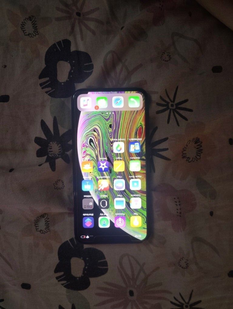 iPhone Xs $120