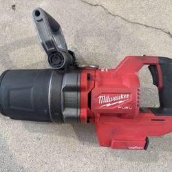 Milwaukee M18 Heavy Duty Impact Gun 