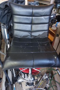 Bar Stools (DIY PROJECT?)