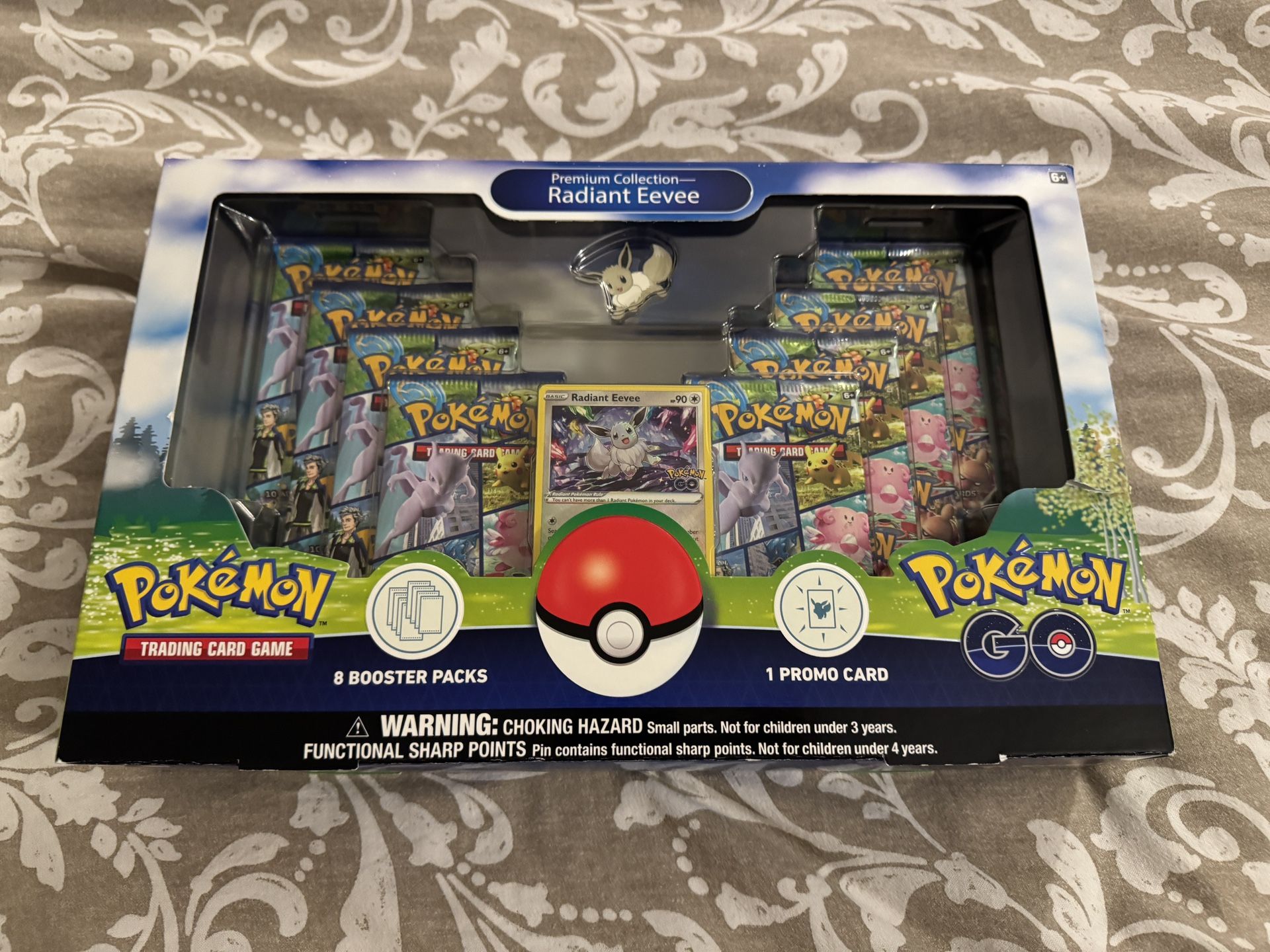 Pokemon GO Premium Collection Radiant Eevee