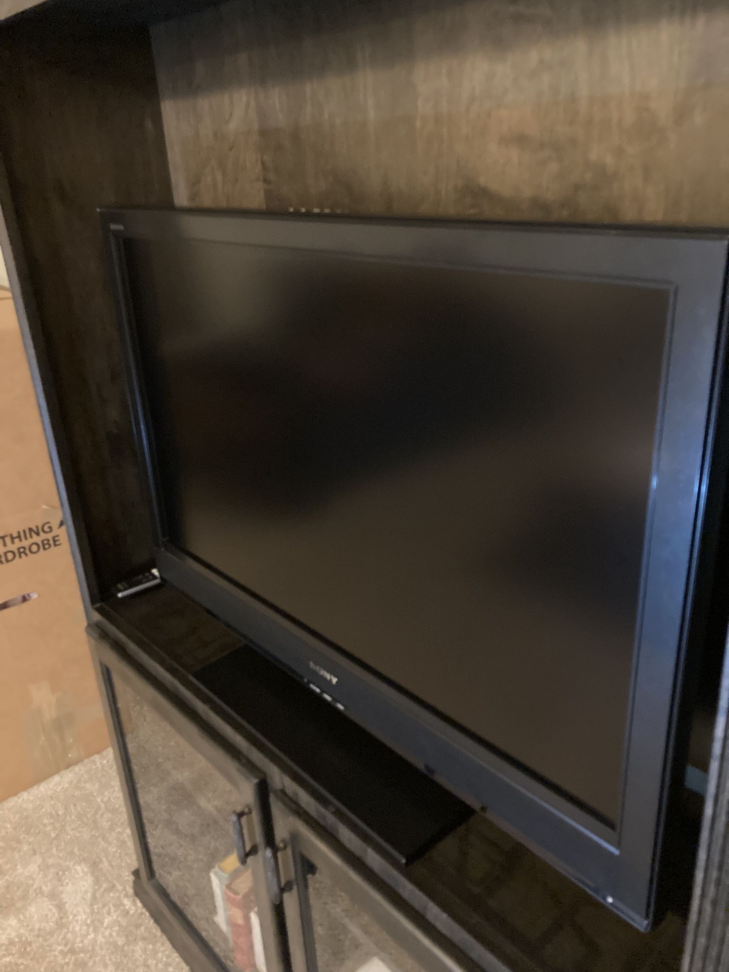 Sony Bravia KDL-40S3000 40 Inch LCD HDTV **REDUCED**