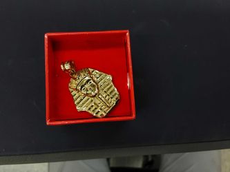 Symbol Pendant - Yellow Gold 10k (.417) 4.1 grams