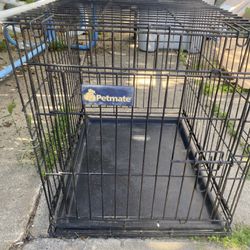 Dog kennel, 3 feet long 2 feet white
