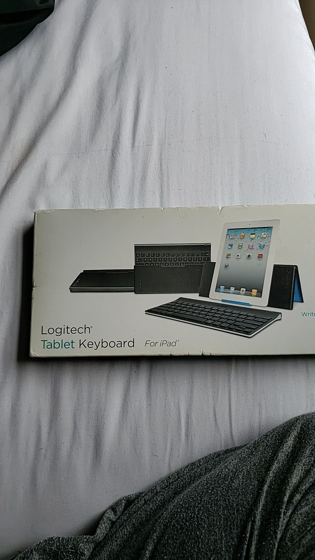 Logitech Tablet Keyboard for iPad bluetooth