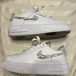 Nike Air Force 1 Low Pixel SE ‘White Zebra’ 5W