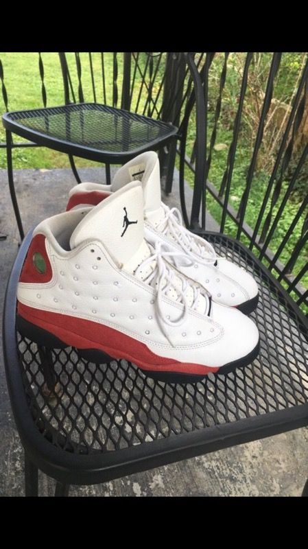 Men’s Cherry JORDAN 13s - Size 10.5