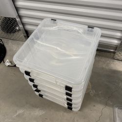 Set of 6 Stackable Plastic Storage Bins – Used