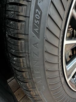 Bridgestone Alenza Runflat Tire
