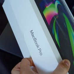 Model A2338 and A2141