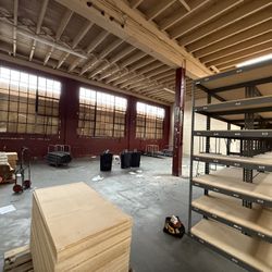 INDUSTRIAL HEAVY DUTY SHELVING