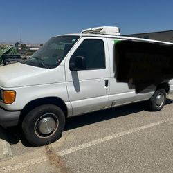 2006 Ford E-250