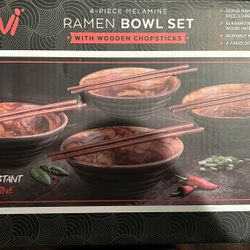 NEW 4-Piece Ramen Bowl Set with Chopsticks - $15