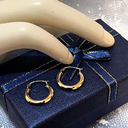 🤍 Israel 10K White Gold Hoop Earrings