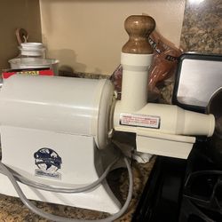 Champion Juicer