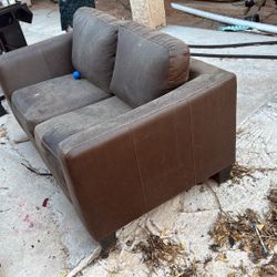 Free Couch 