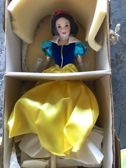 Franklin heirloom doll Snow White