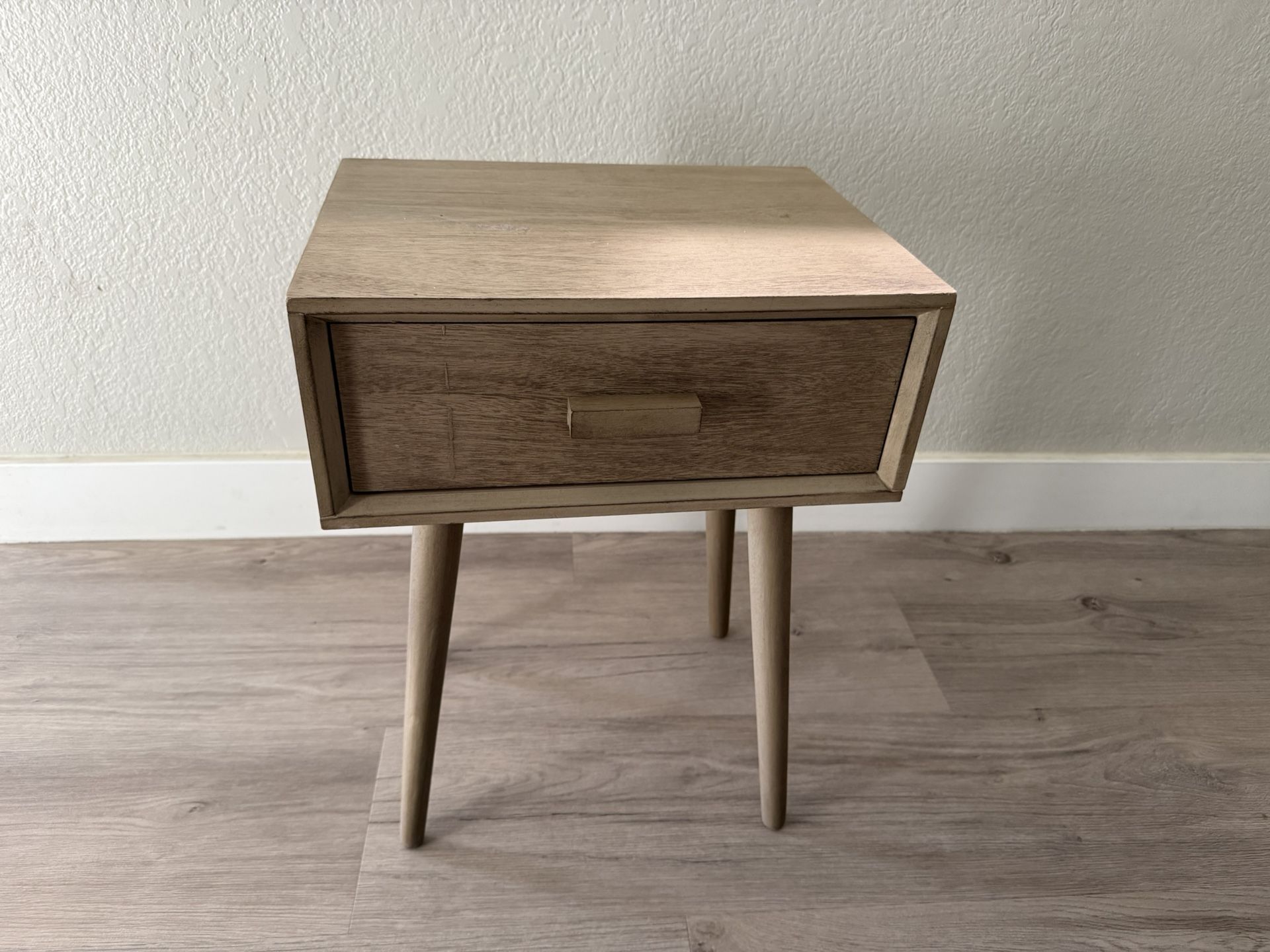 End table