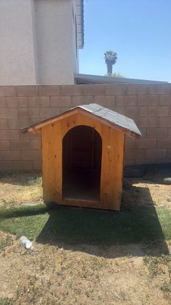 Free dog house