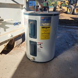 Water Heater 30 Gal. Vanguard Brand
