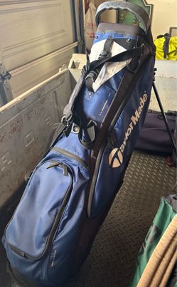 Taylormade golf bag