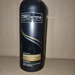 Tresemme shampoo 
