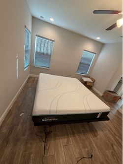 King size tempur pedic mattress