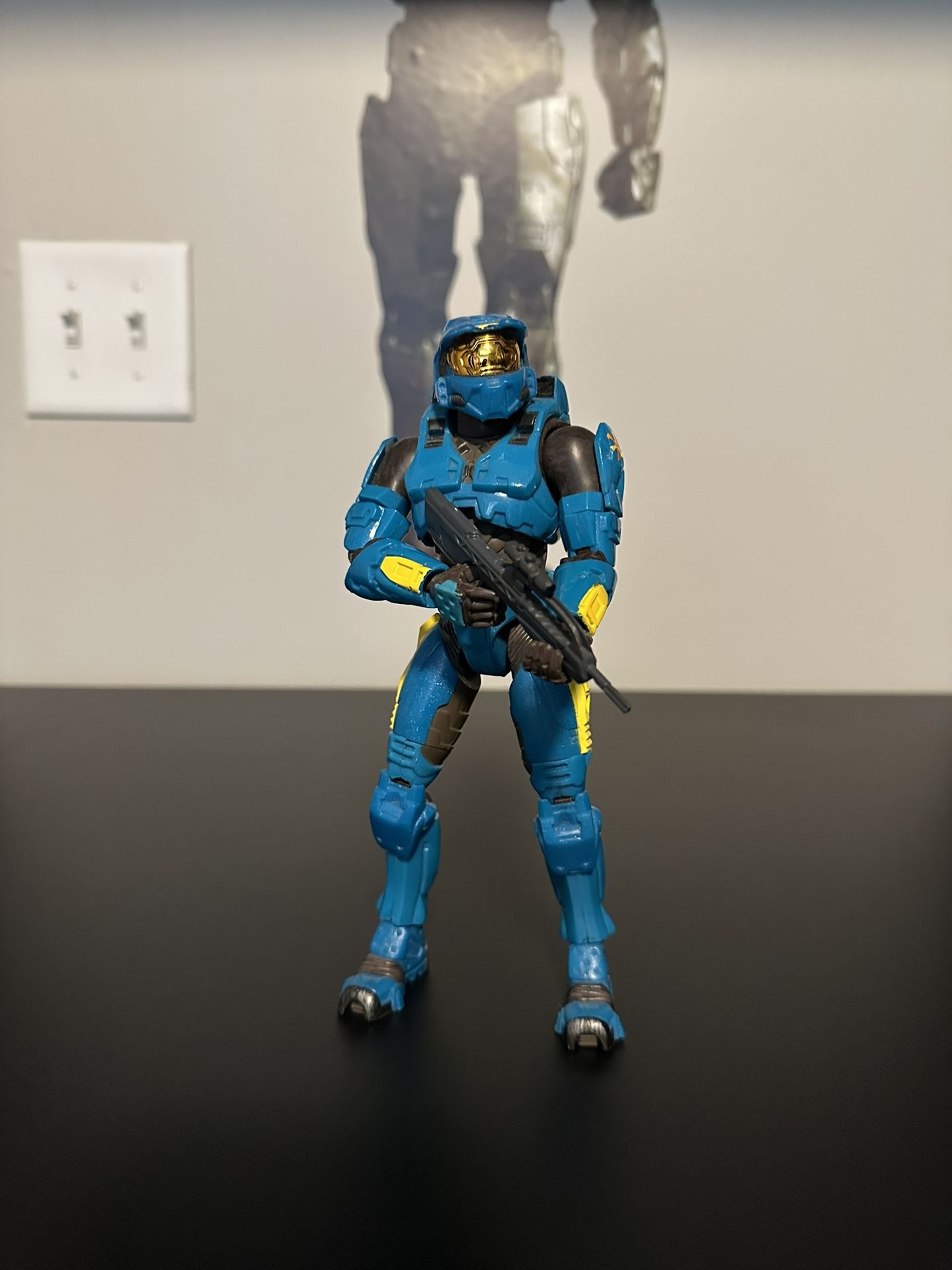 Halo 2 Joyride Multiplayer Cyan Spartan w/ UNSC Battle Rifle Action Figure RARE