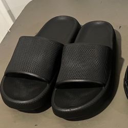 Bronax Foam Cloud Slides (Located in Woonsocket, RI)