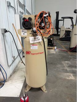 Ingersoll Rand 60 Gallon tank Compressor CBV777801