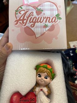 Friendship Figurine