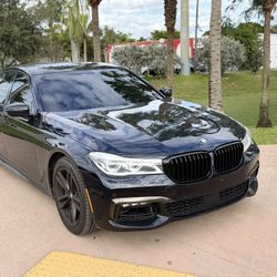 2018 BMW 750 MSPORT