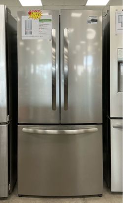Frigidaire 31.5 in. 18 cu. ft. Counter Depth French Door Refrigerator