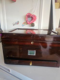 Ciga wood Box 2 storage $20
