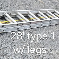 28' Werner aluminum ladder-type 1(250#)-w/spring loaded legs 