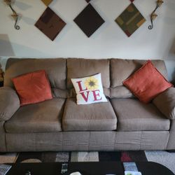 Couch Free