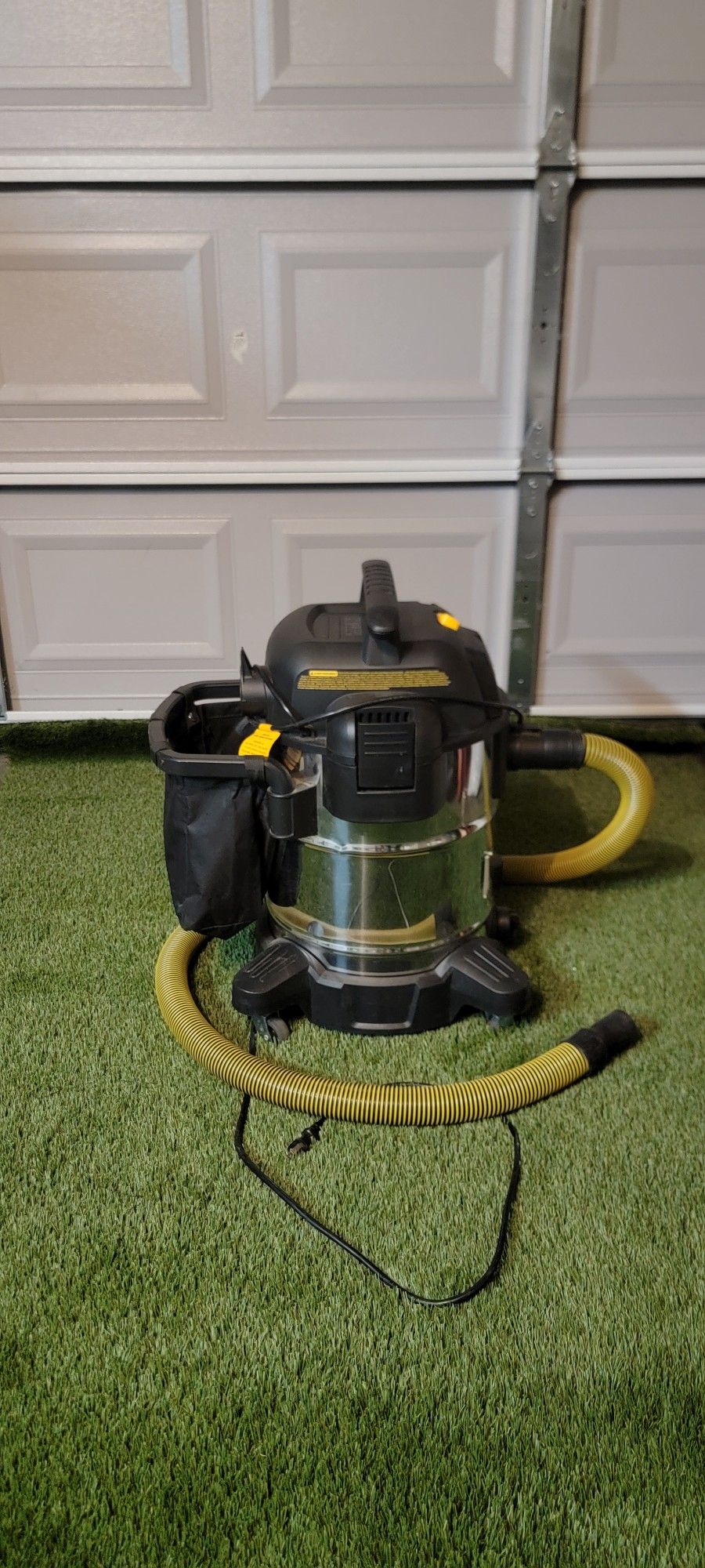 DeWalt 10 Gallon Shop Vacuum $ Make An Offer