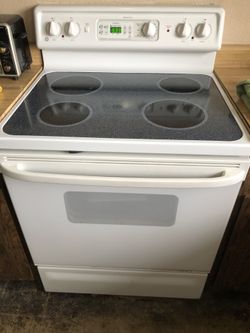 GE Spectra Glass Top Stove