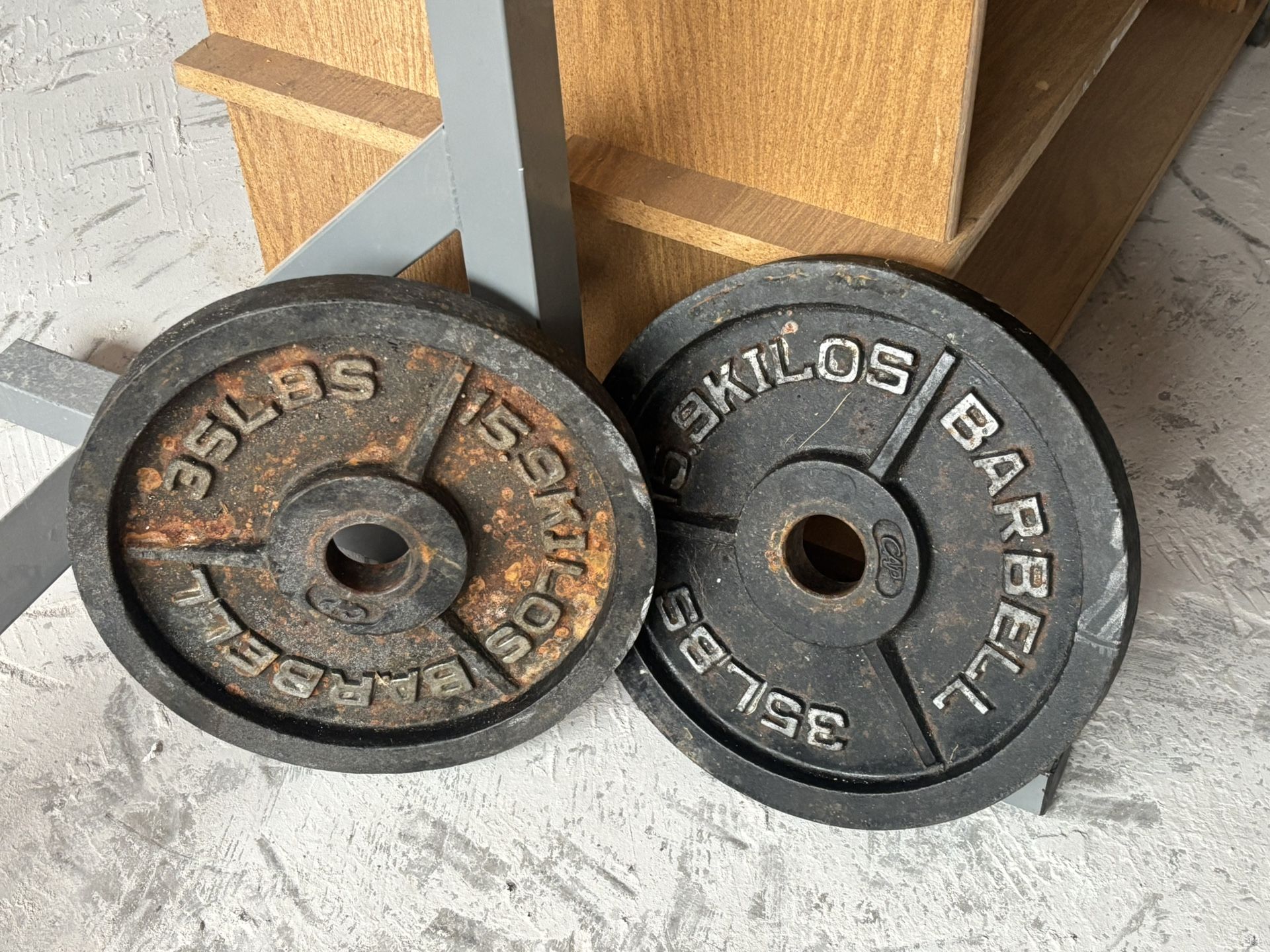 Barbell plates